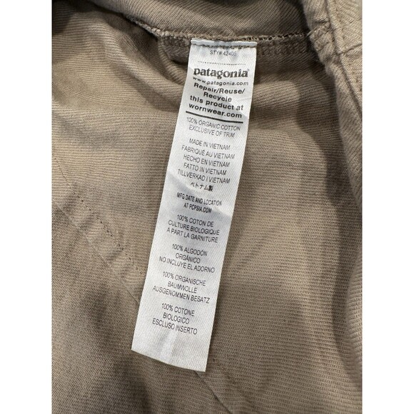 Patagonia Fishing Shirt womens S  Green Long Sleeve Button Up Outdoor Slick Calm - Picture 10 of 12